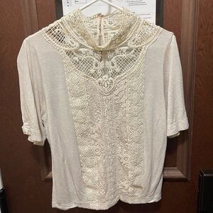 Elegant Cream Lace Women's Top by Tiny Sz M